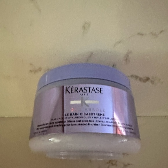 Kerastase blond absolu shampoo-in-cream - Picture 3 of 3